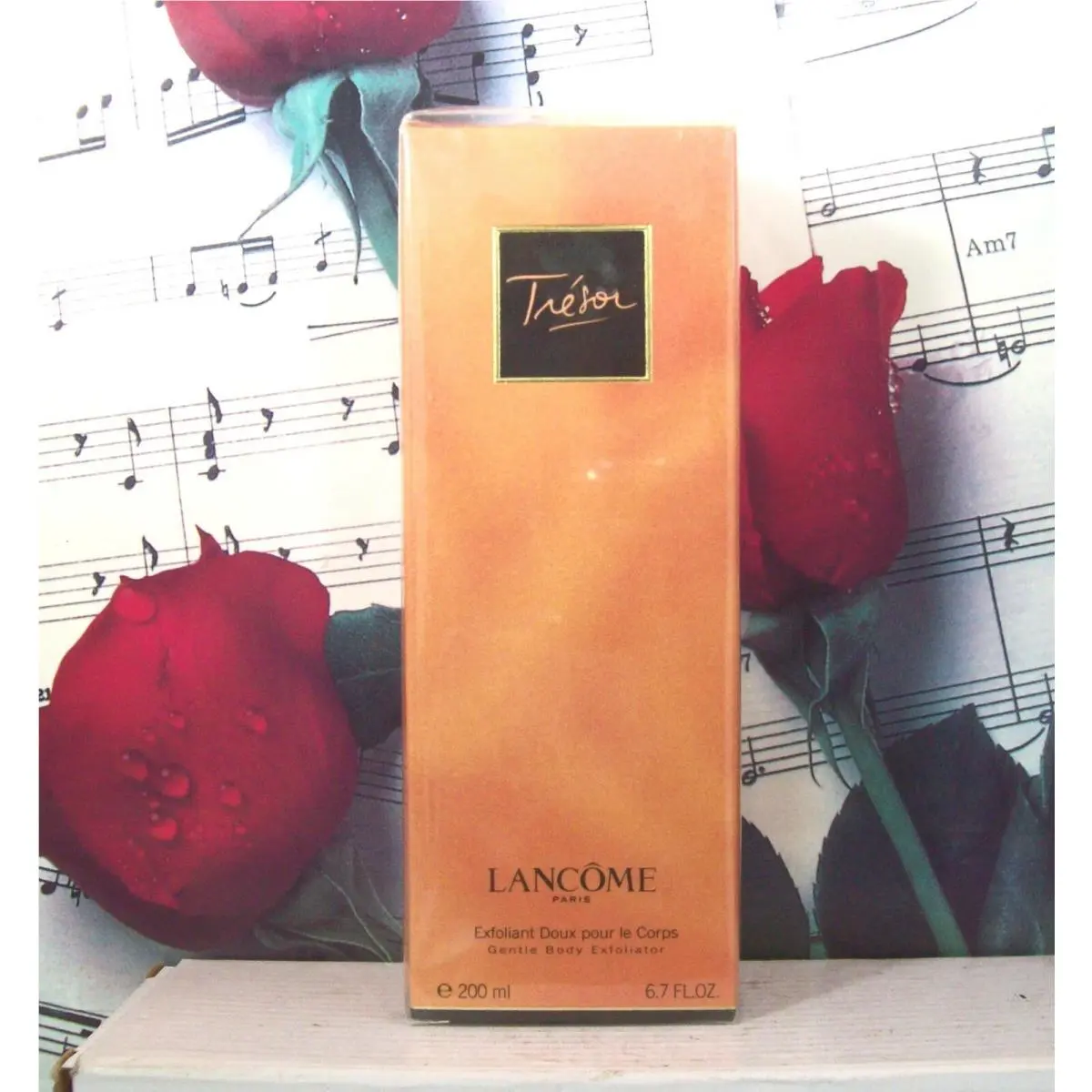 Lancome Tresor Gentle Body Exfoliator 6.7 Fl. OZ