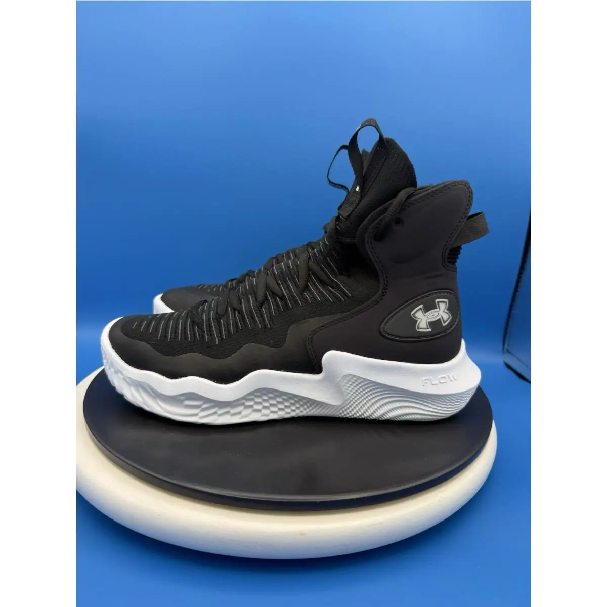 Under Armour Flow Highlight Ace Womens Sz 9.5 Black Volleyball Shoes 3027083-001