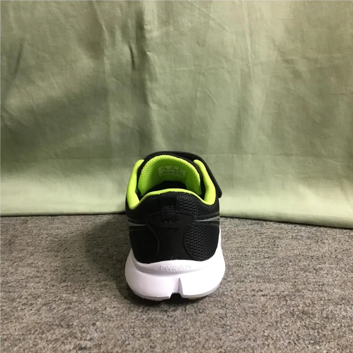 Saucony shoes - Black 2