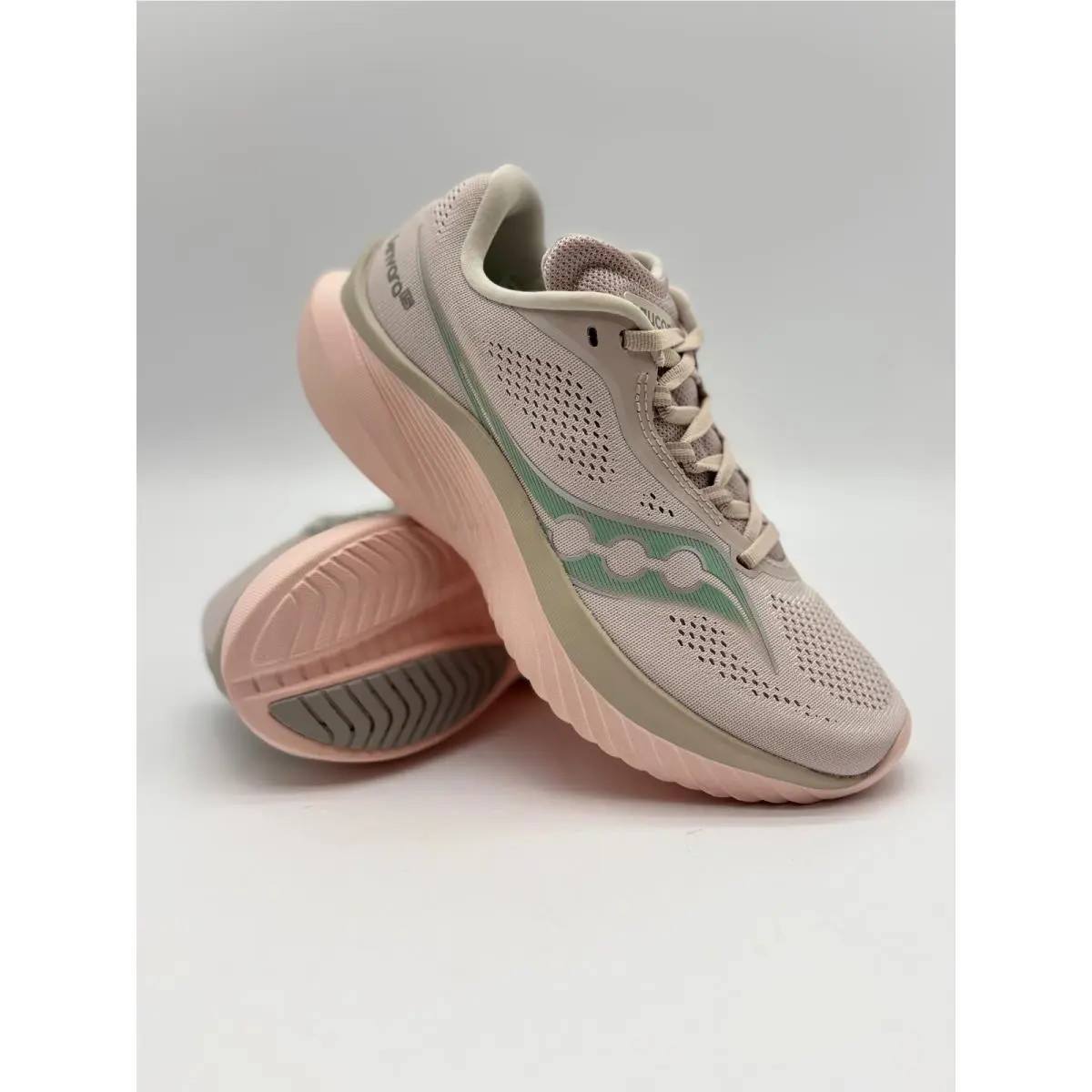 Saucony Kinvara 15 Womens Running Shoes Moon Jade Pink S10967-242 Size 6.5