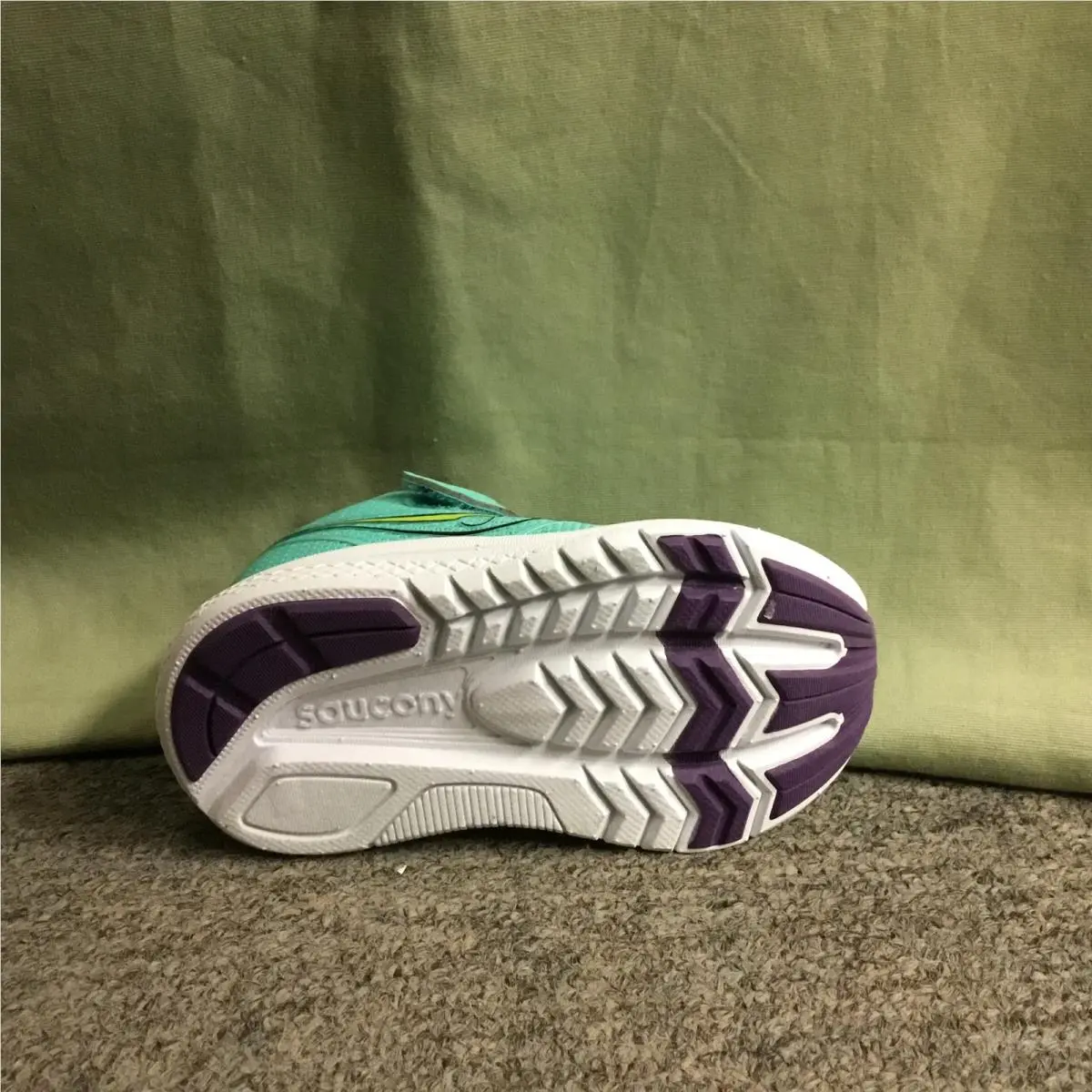 Saucony shoes - Green 4