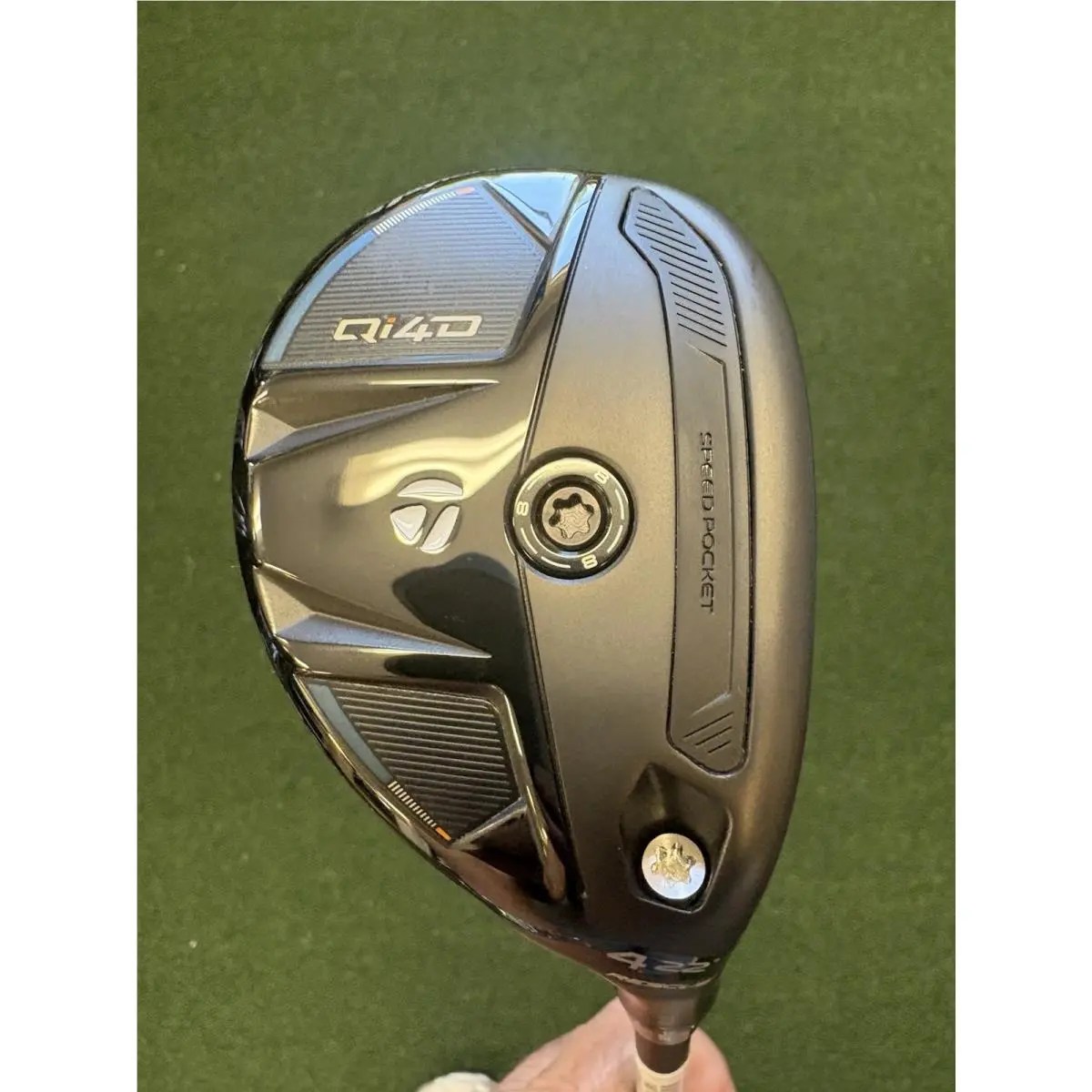 Taylor Made QiD4 4 Rescue 22 Deg 4 Hybrid Stiff Flex
