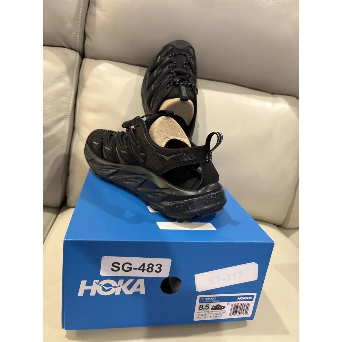 Hoka / Hopara Black Hiking Sandals / Shoes Mens 8.5 Women 9.5