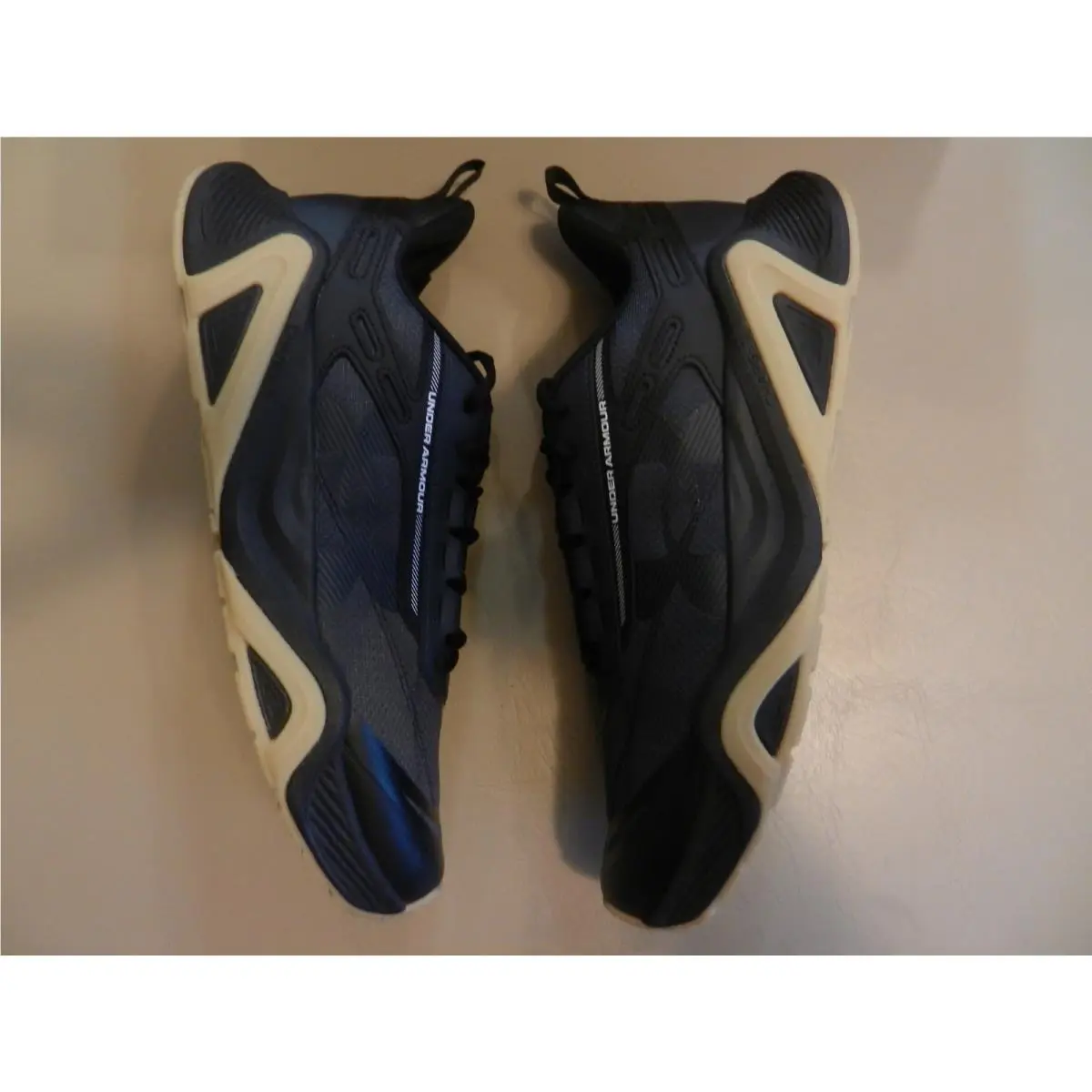Under Armour shoes - under armour hovr - hovr - Black 3