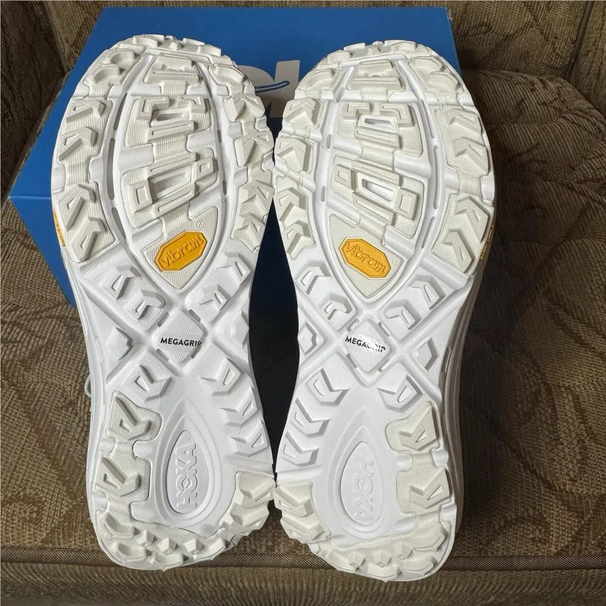 Hoka shoes - White 5