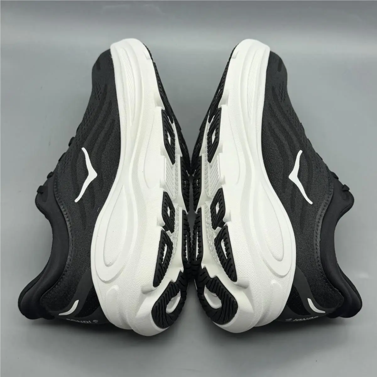 Hoka shoes - Bondi 9 - Bondi - 1162013 - Black 3