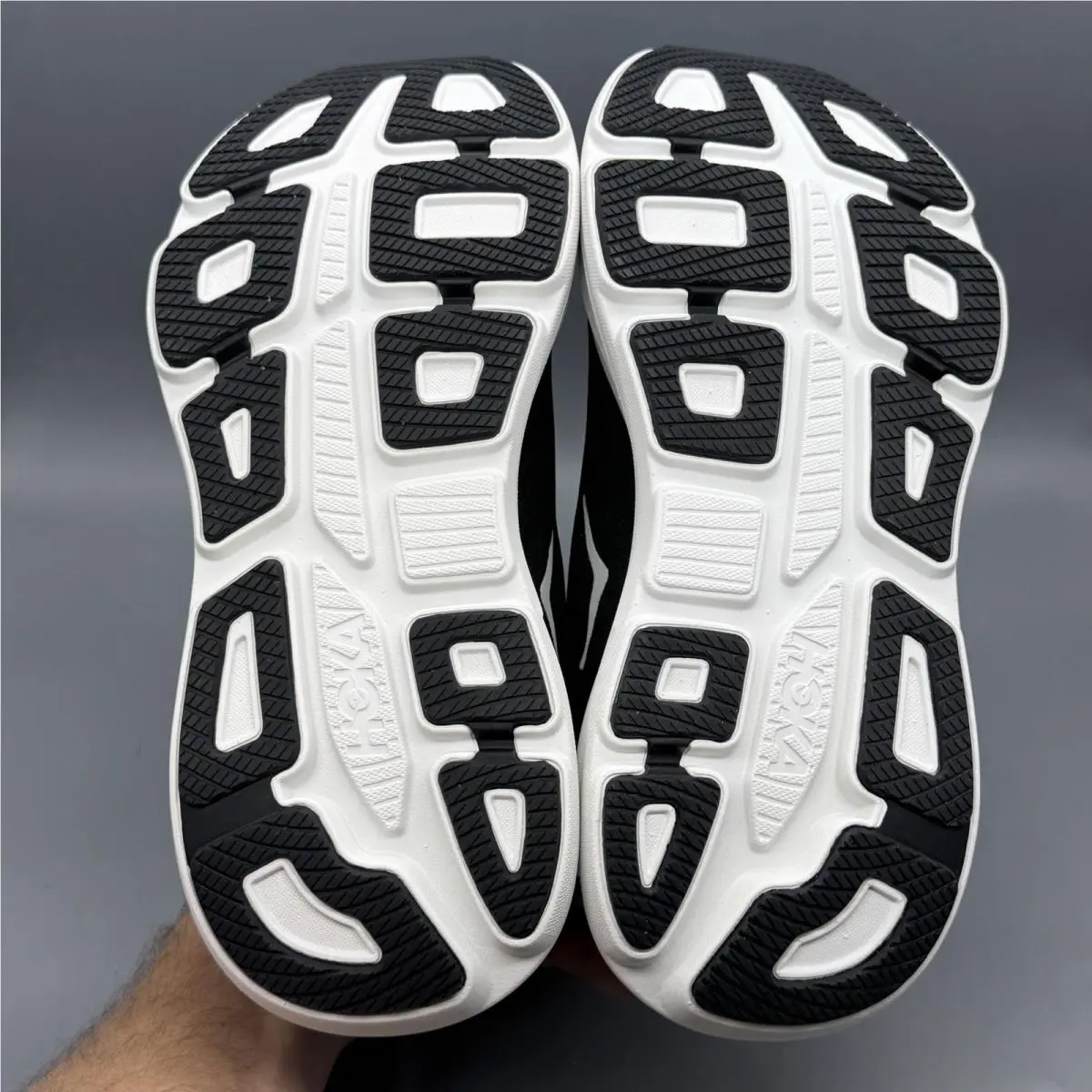 Hoka shoes - Bondi 9 - Bondi - 1162013 - Black 6