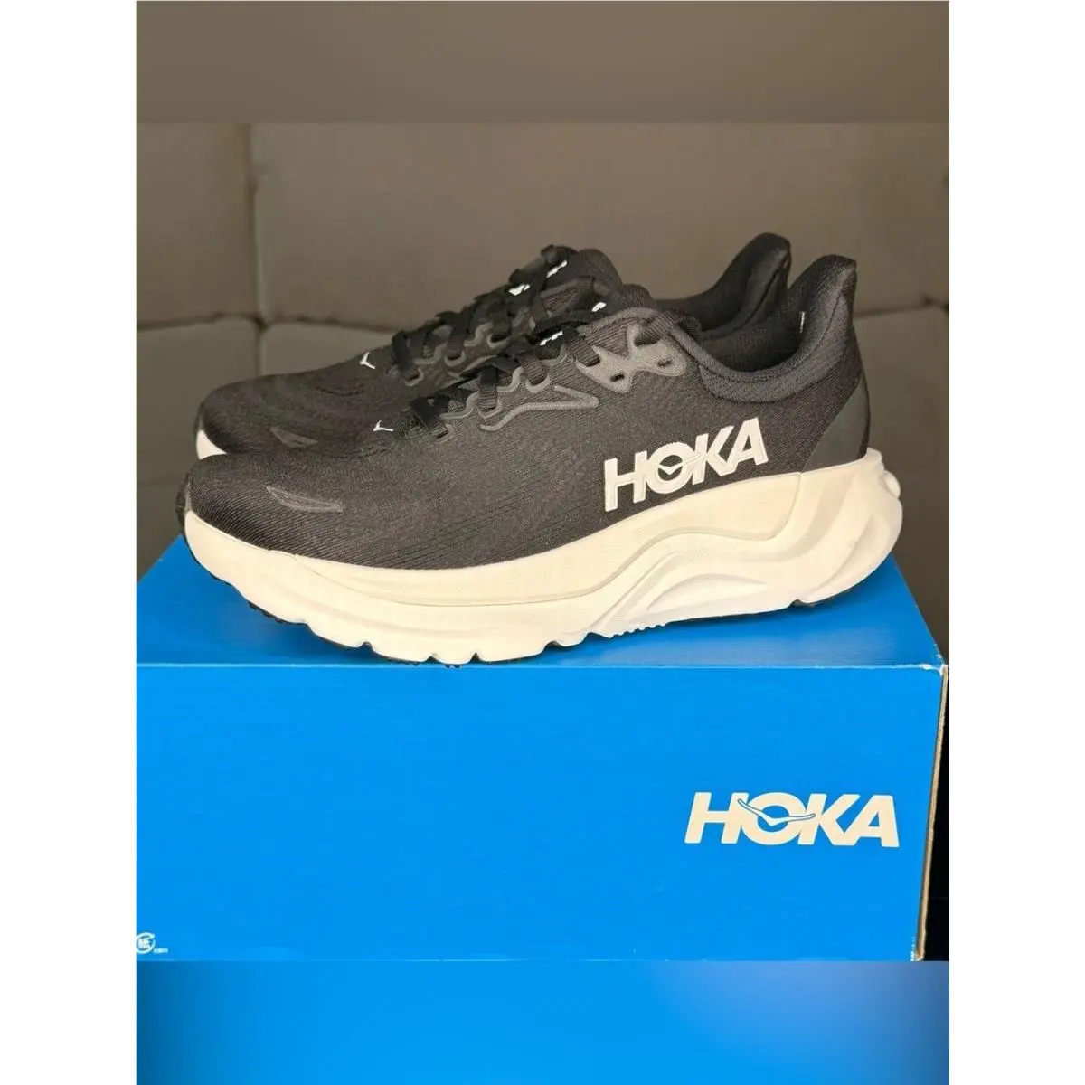 Hoka Arahi 8 Black White Women’s Running Shoes US 7B 153