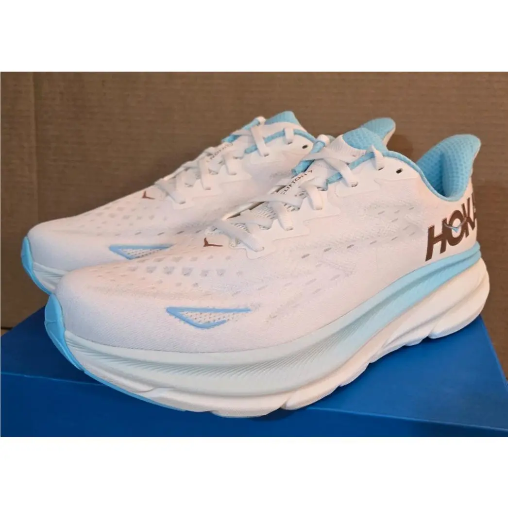 Hoka Women`s Clifton 9 Size 10.5 D-wide Frost/rose Gold 1132211