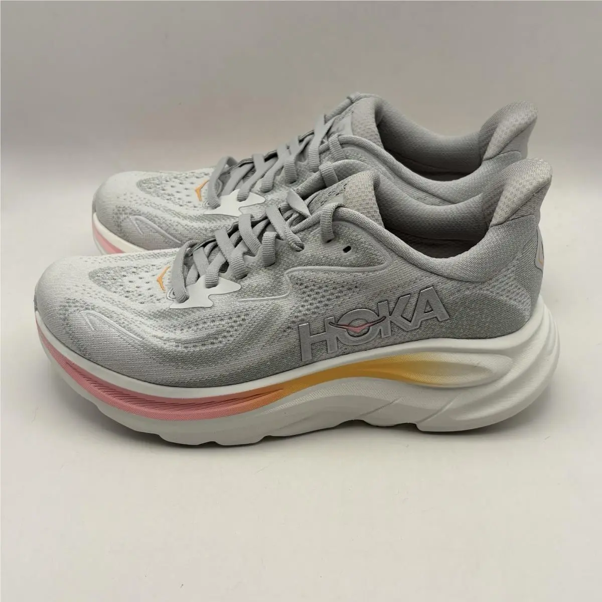 Hoka One One Clifton 10 Stardust Cosmic Grey 1162031-SSTC Women’s Size 7B