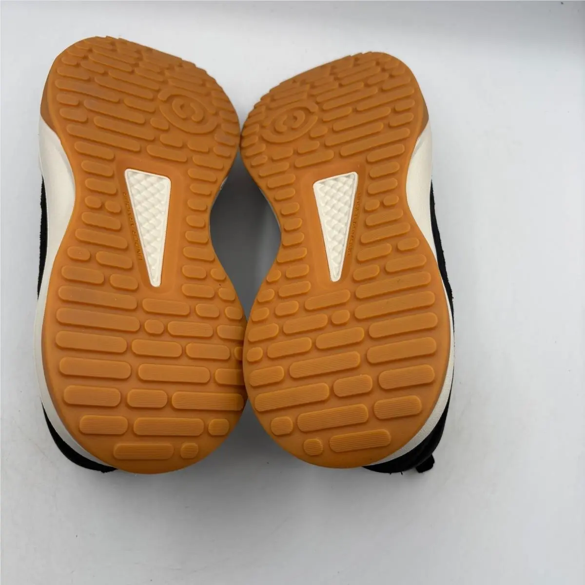 Under Armour shoes - UA Edge Suede - Edge Suede - Black 3
