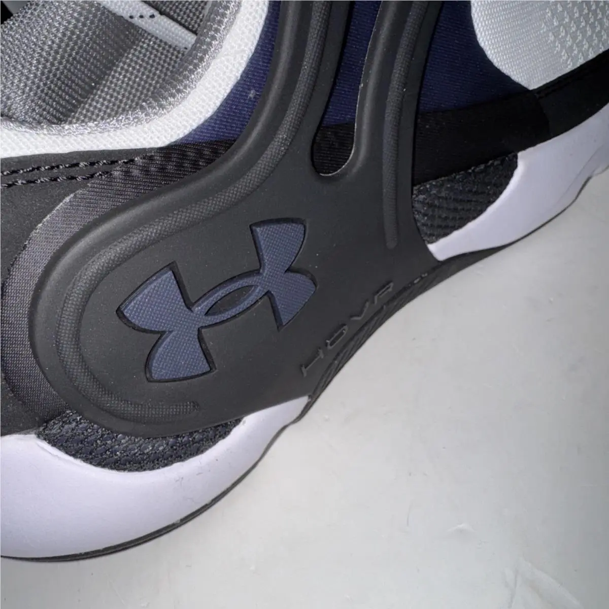 Under Armour shoes - Under Armour HOVR Apex 3 - 3026156-102 - Multicolor 4