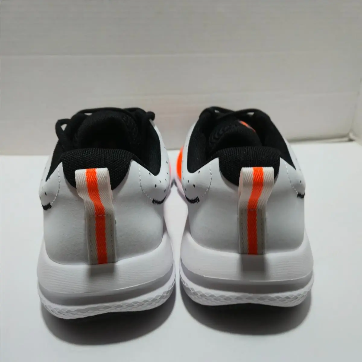 Under Armour shoes - Under Armour Charged Assert 10 - 3026176-101 - White 1