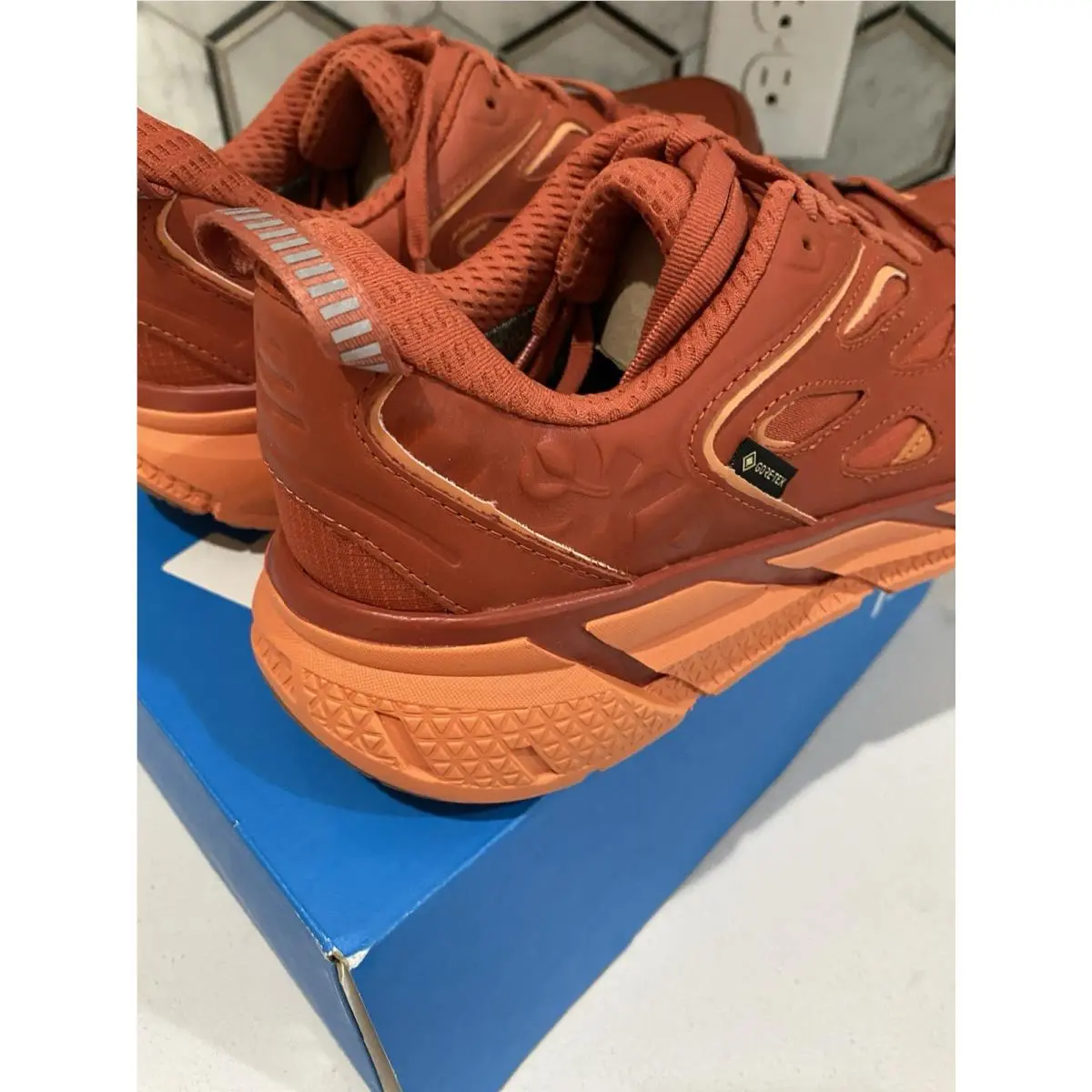 Hoka shoes - Burnt Ochre 1