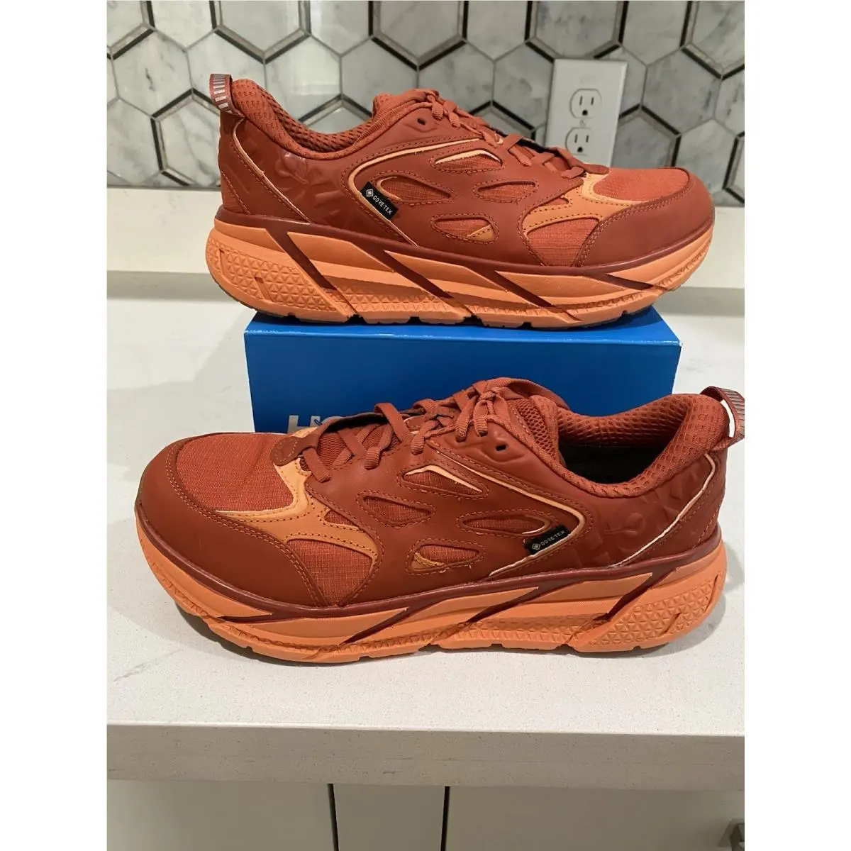 Mens Hoka Clifton L Goretex Sneakers Shoes Size 10 Also Womens Size 11