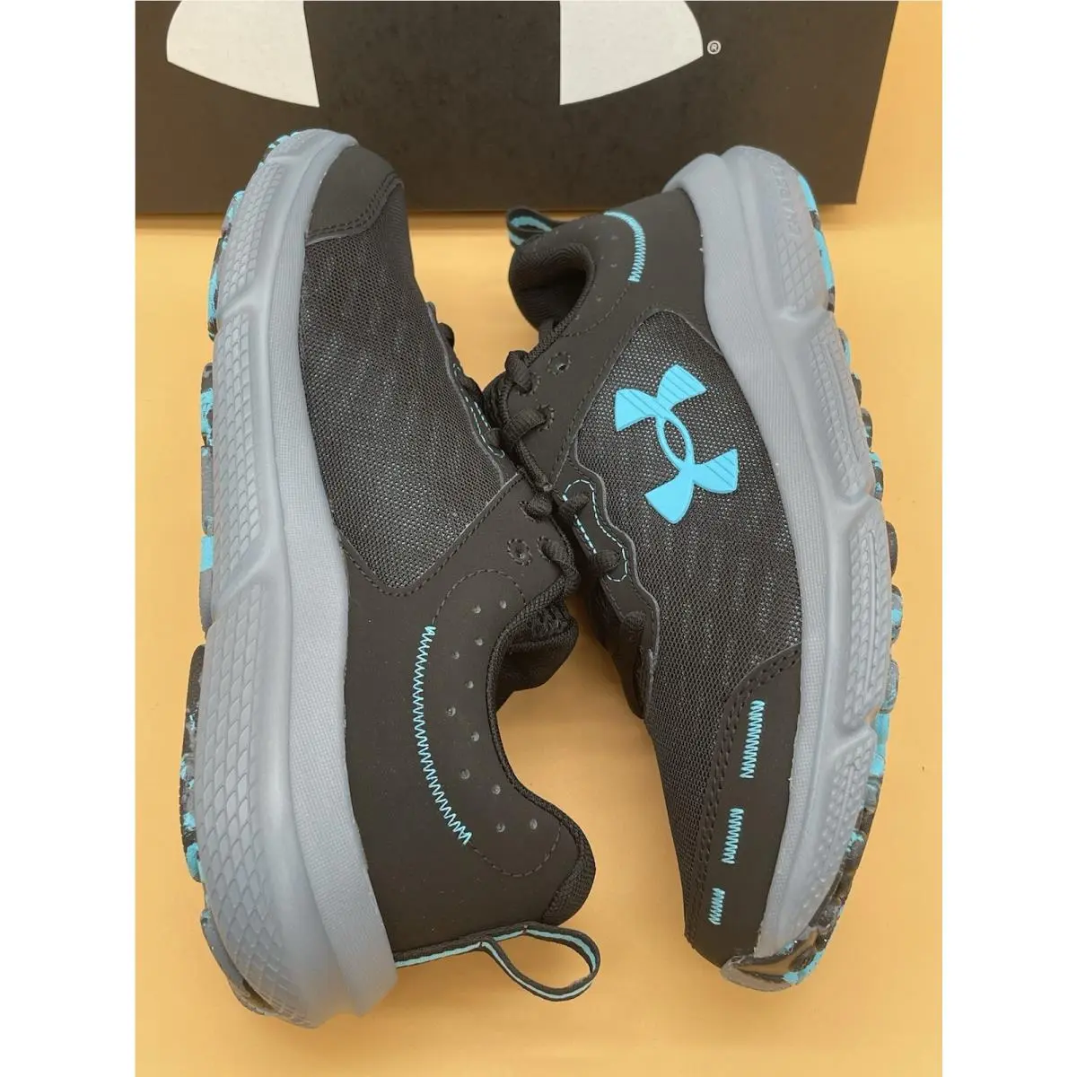 Under Armour shoes - Under Armour Charged Assert 10 - 3026175-003 - Black 0