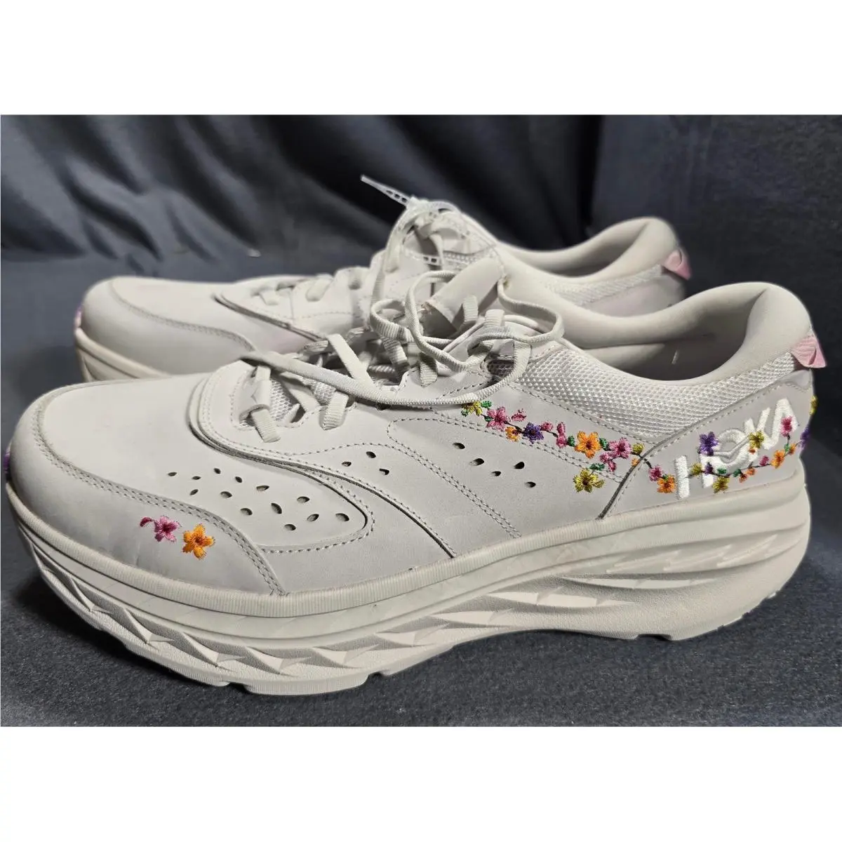 Hoka Bondi L BP Sneakers Women`s US 14 Gray Floral Embroidered Walking Nwob