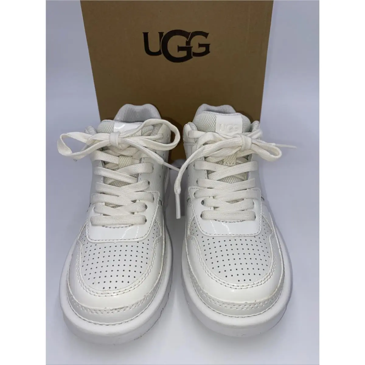 Women`s Shoes Ugg Highland Leather Lace Up Sneakers White Size 5