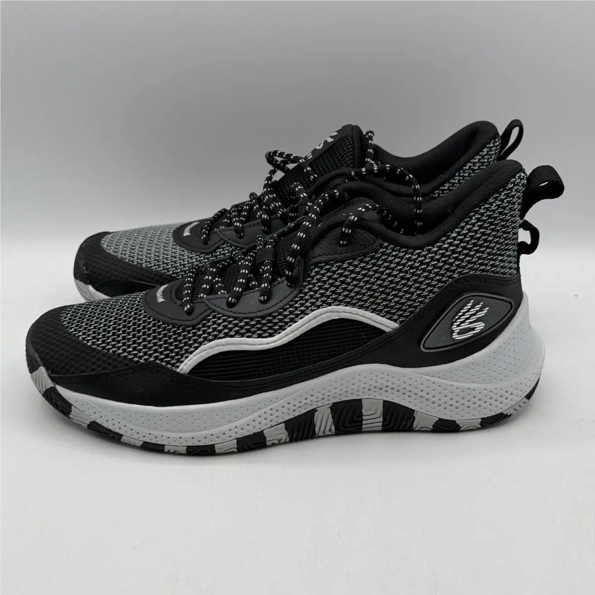 Under Armour shoes - Curry 3Z24 - Curry - Black 2
