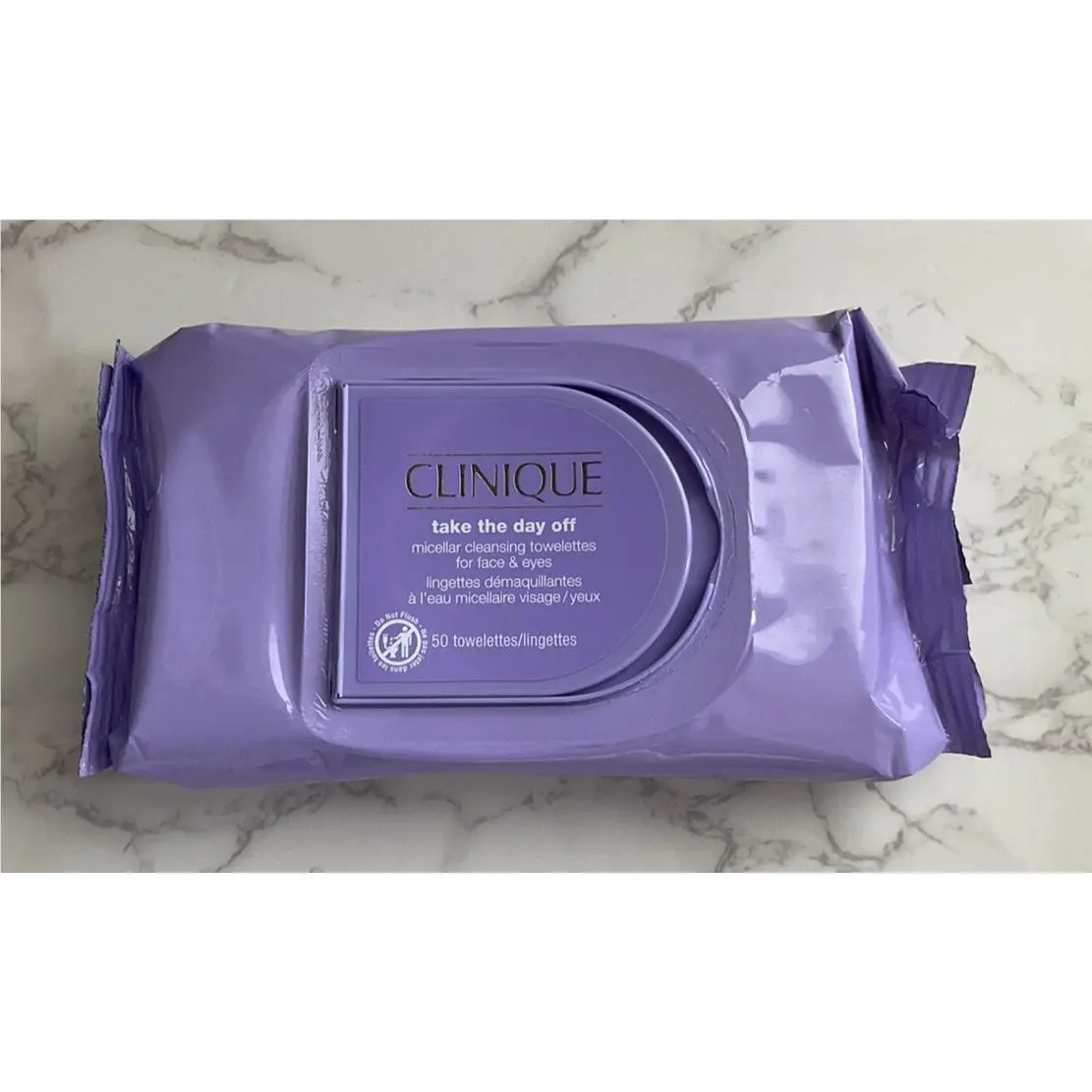 Clinique Take The Day Off Pre-soaked Wipes Cleanser - 50 Sheets