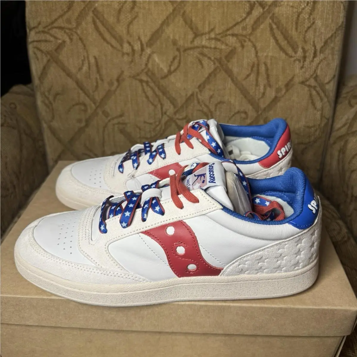 Saucony Jazz Court 1776 Patriotic Stars Stripes Men`s Size 11 Sneaker Shoes