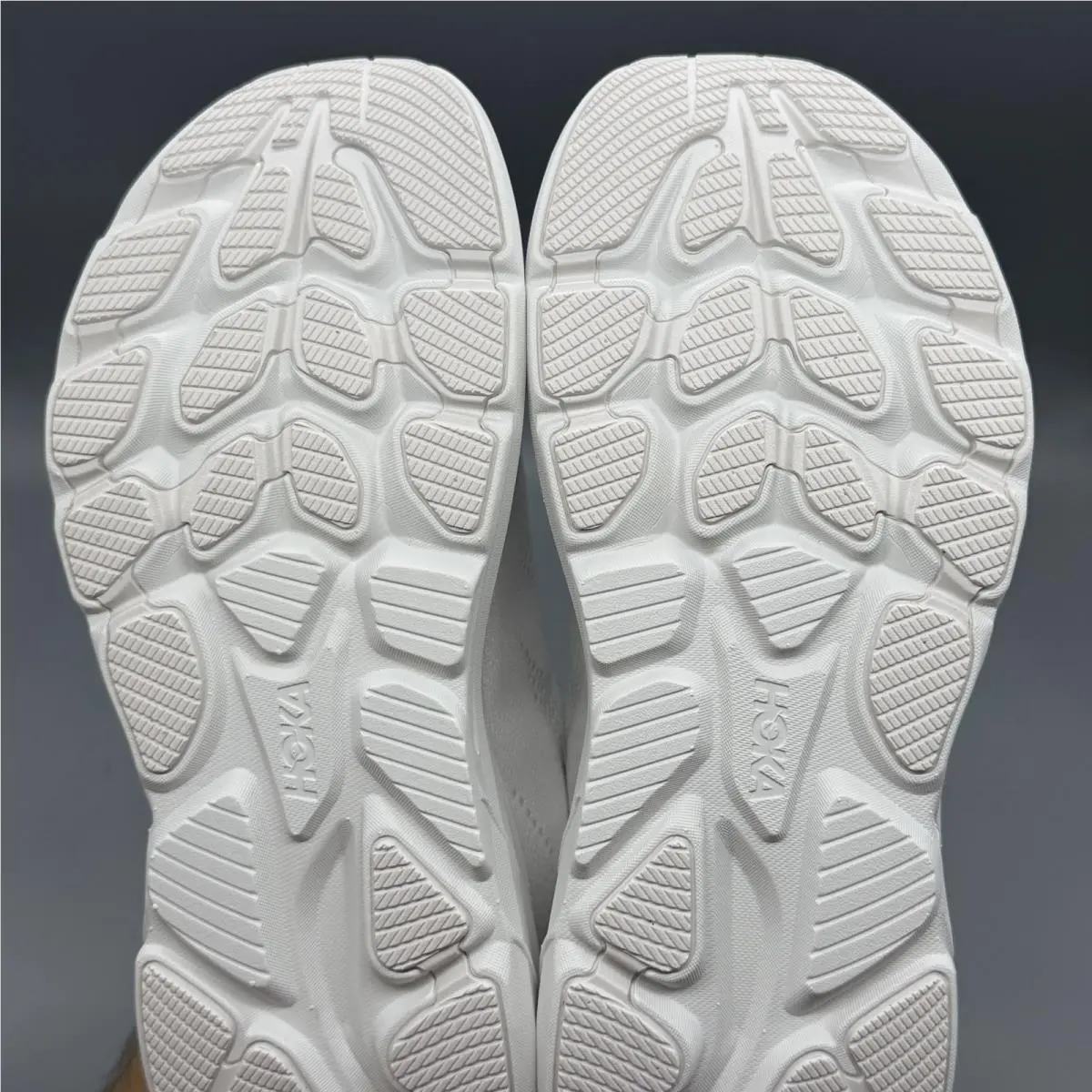 Hoka shoes - Hoka One One Clifton 10 - 1168160 WWHT - White (UPC: 0198605338298) 7