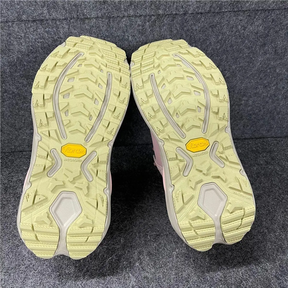 Hoka shoes - VS197252 - vs-197252 - Pink (UPC: 198605175756) 1