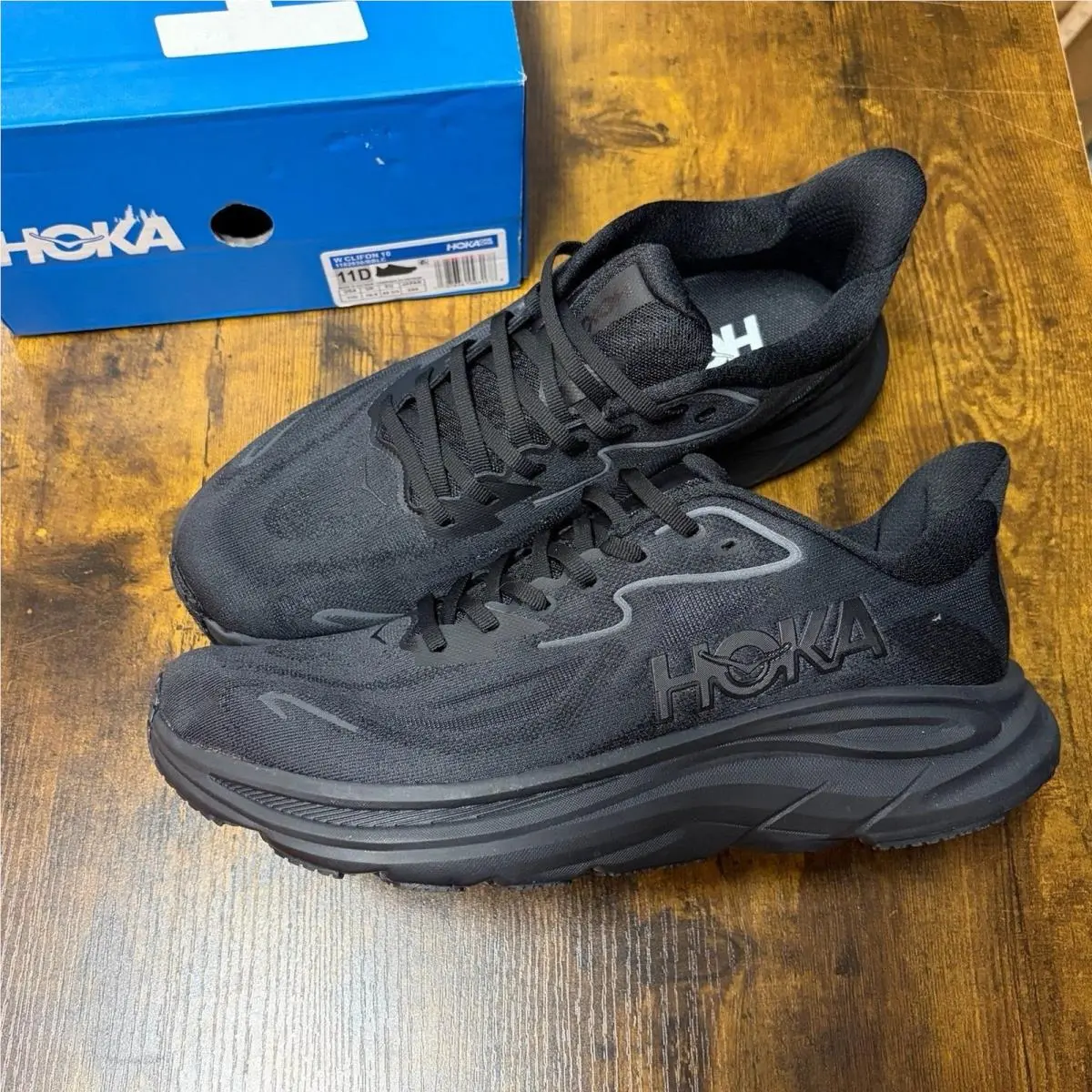 Hoka Clifton 10 Men’s Road Running Shoes Size 11 Black 1162030-BBLC W/box