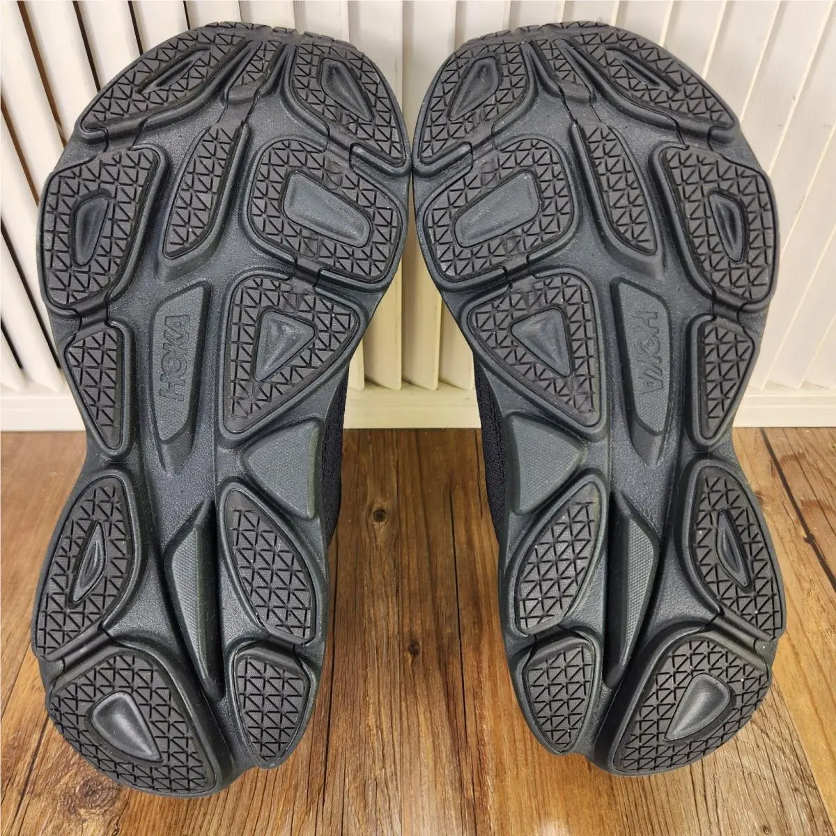 Hoka shoes - Hoka One One Bondi 8 - 1127952-BBLC - Black 6