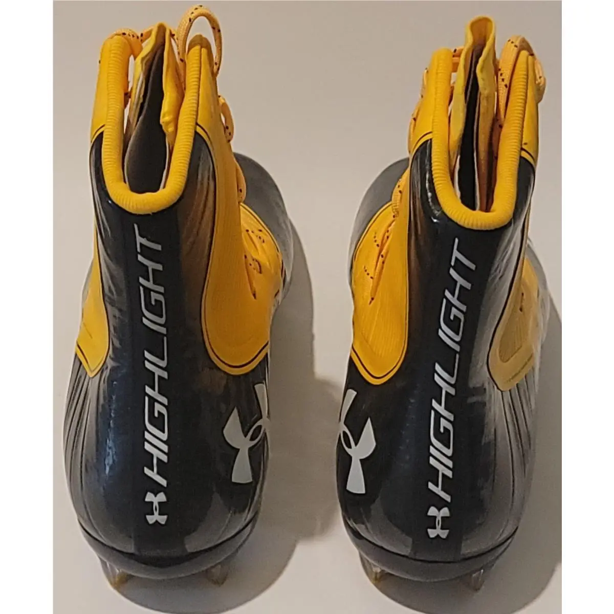 Under Armour shoes - Under Armour Highlight MC - Highlight - 3021478-700 - Orange & Black 1