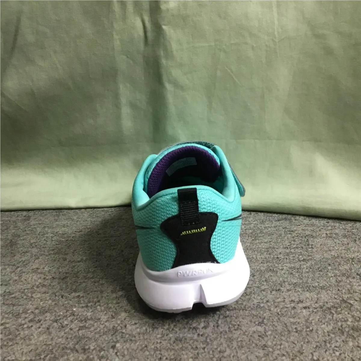 Saucony shoes - Green 2