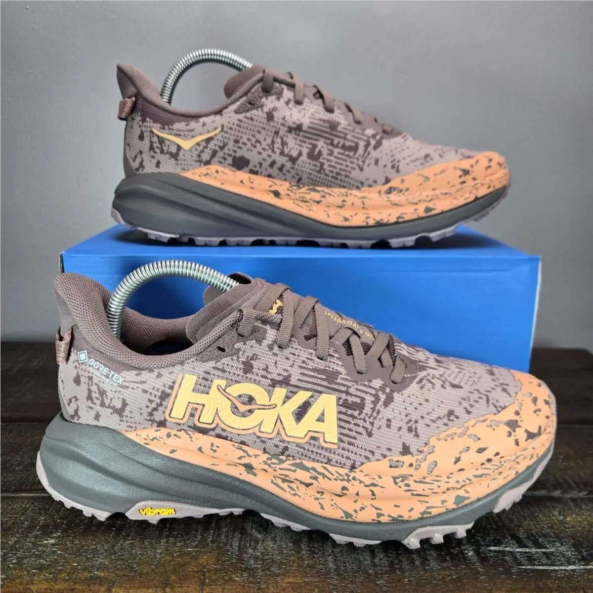 Hoka One One Speedgoat 6 Gtx Low Womens Size 7 B Running Shoes Hiking Quartz