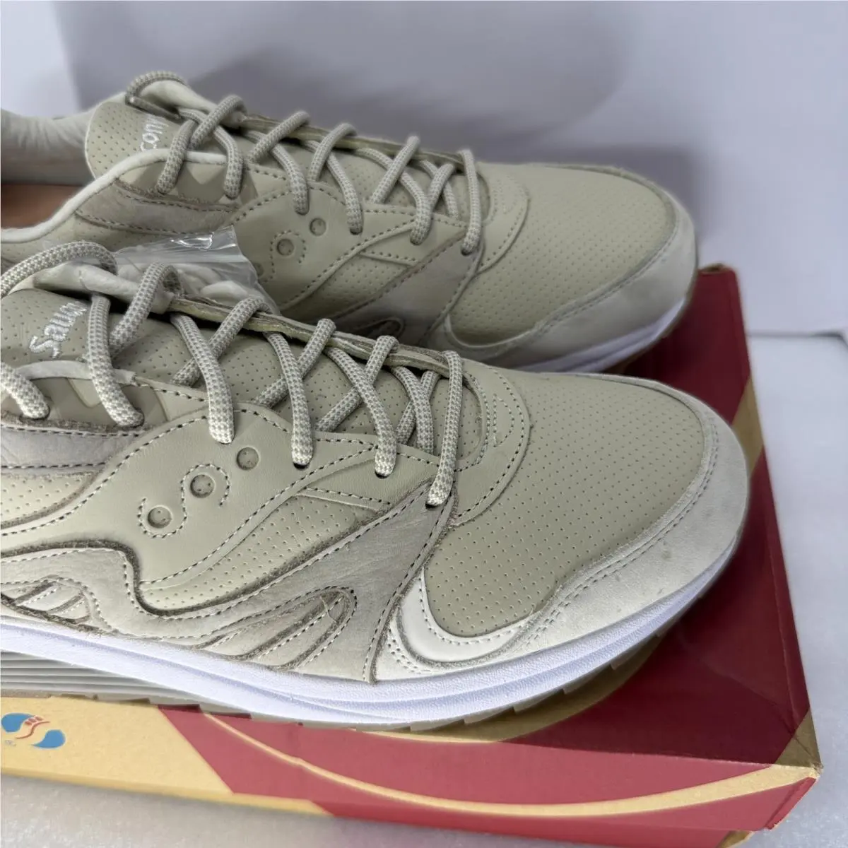 Saucony shoes - Saucony Grid 8000 - Grid - S70318-1 - Beige (UPC: 677338565374) 1