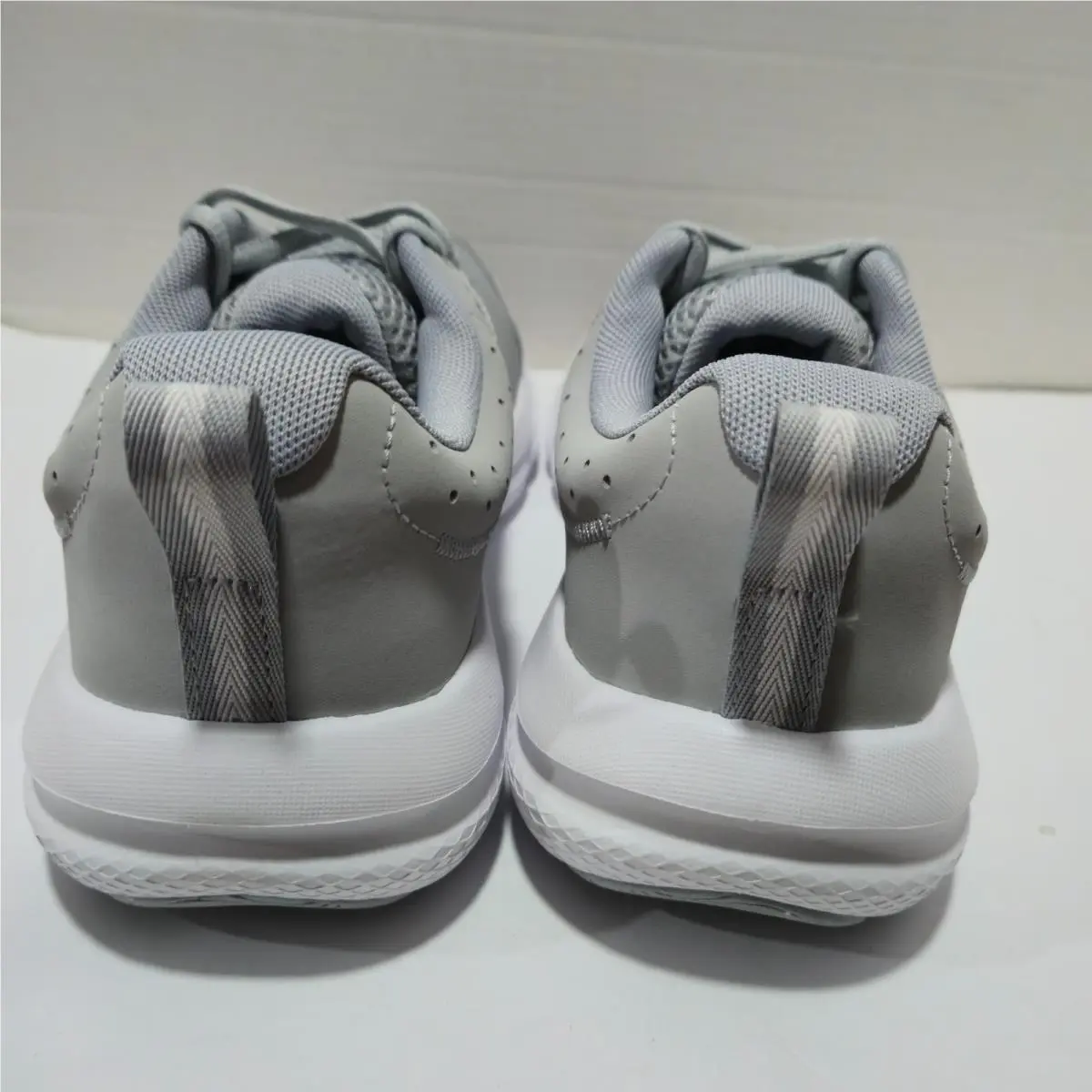 Under Armour shoes - Charged Assert 10 - Charged Assert - 3026175-102 - Gray 1