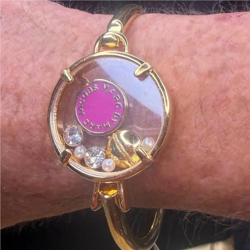 Marc Jacobs Gold Pink Floating Stones Logo Bracelet 17.5cm w Signed Bag