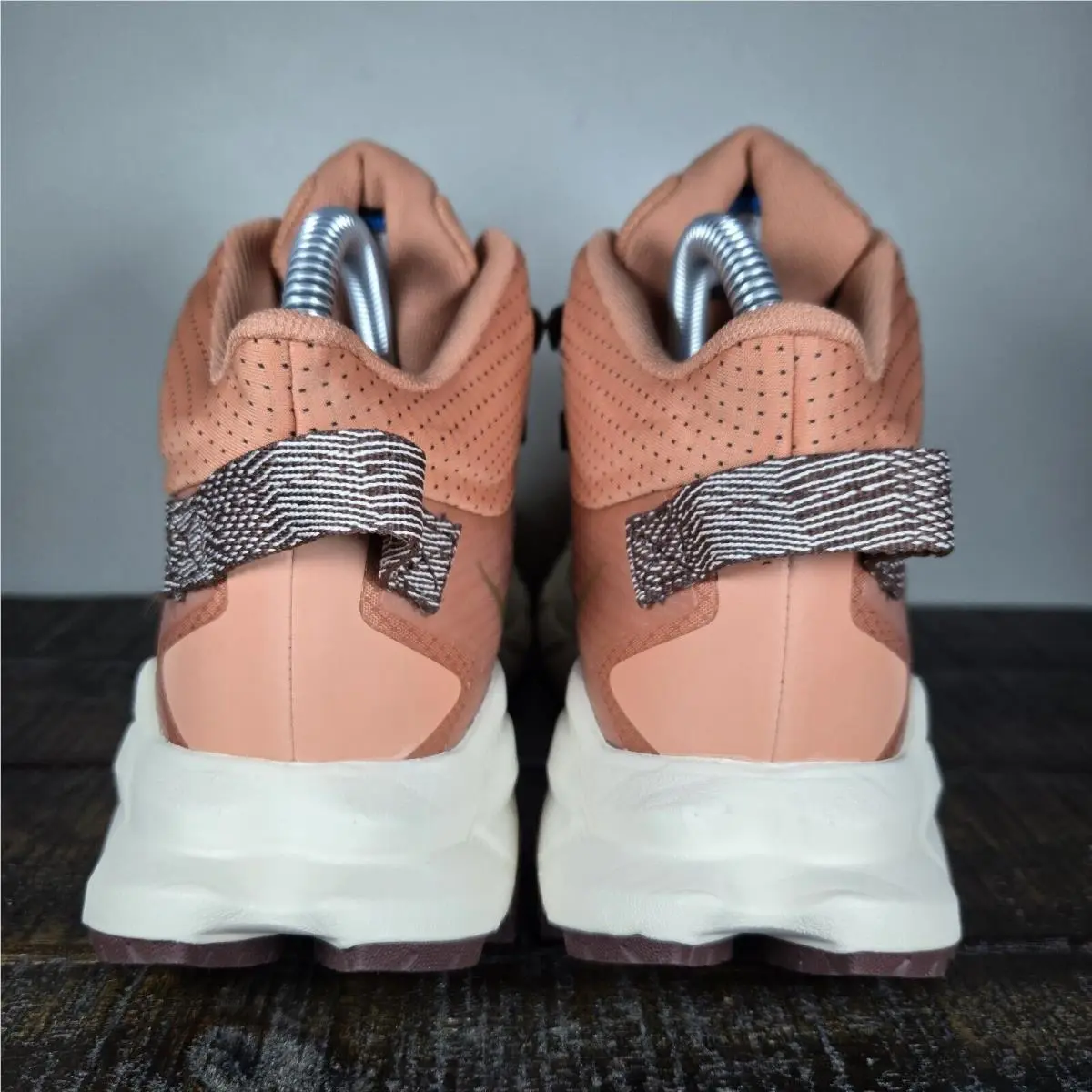 Hoka shoes - Hoka One One Anacapa - One One Anacapa - Pink 2
