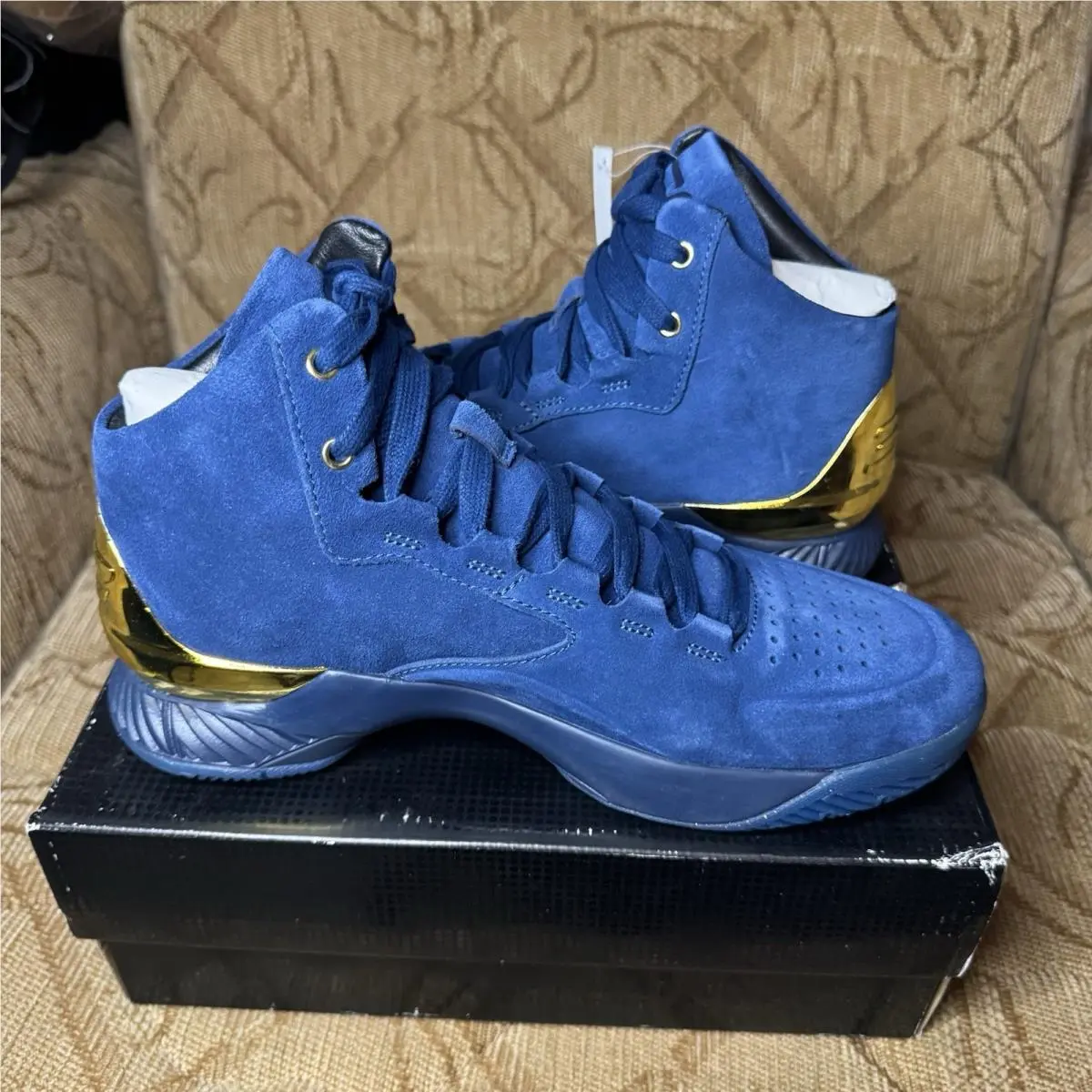 Under Armour shoes - Under Armour Curry 1 Lux - 1296617-997 - Blue, Manufacturer: Blackout Navy/Metallic Gold 0