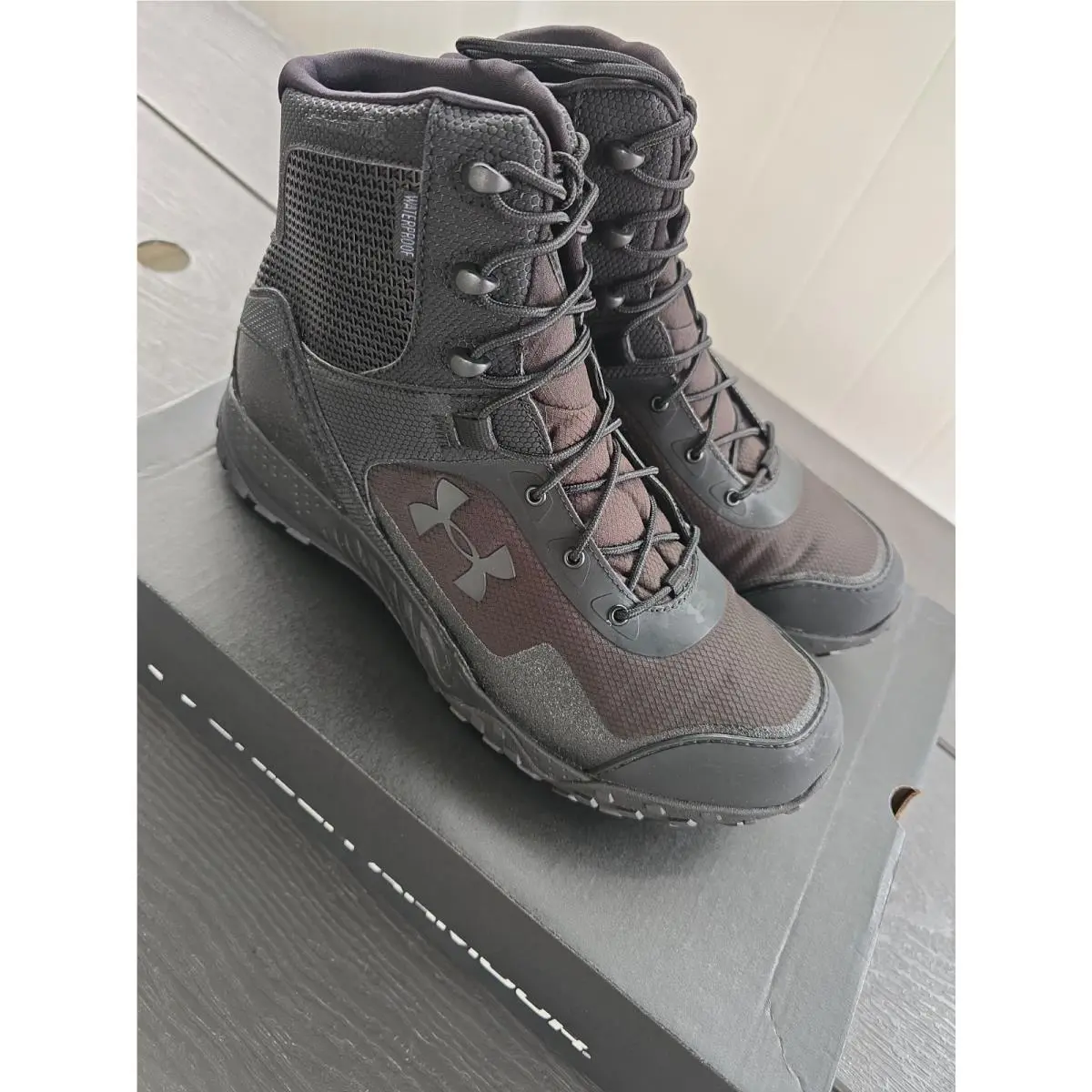 Under Armour shoes - Black 1