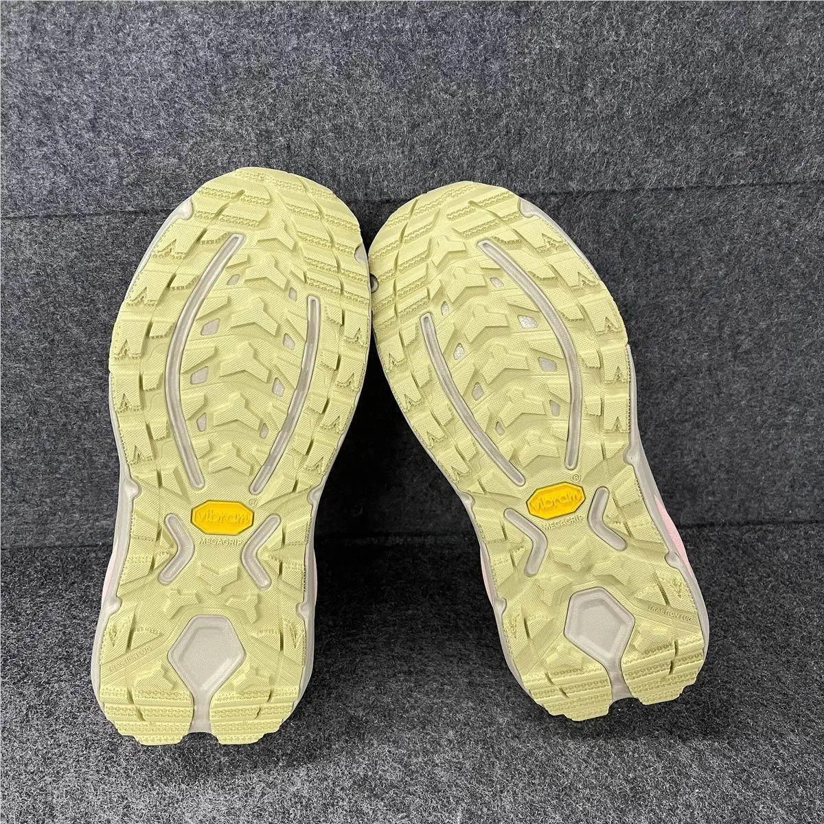 Hoka shoes - VS197137 - vs-197137 - Pink (UPC: 198605175749) 1