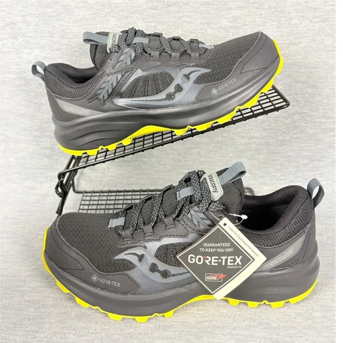 Saucony Excursion TR17 Gtx Trail Sneakers Mens 7 Black Yellow Outdoors Gore-tex