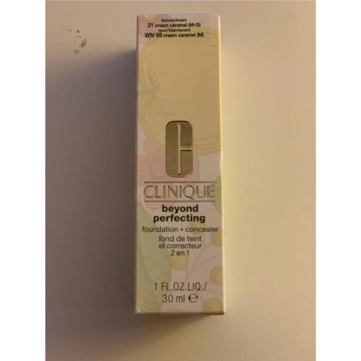Clinique Beyond Perfecting Foundation + Concealer WN 98 Cream Caramel