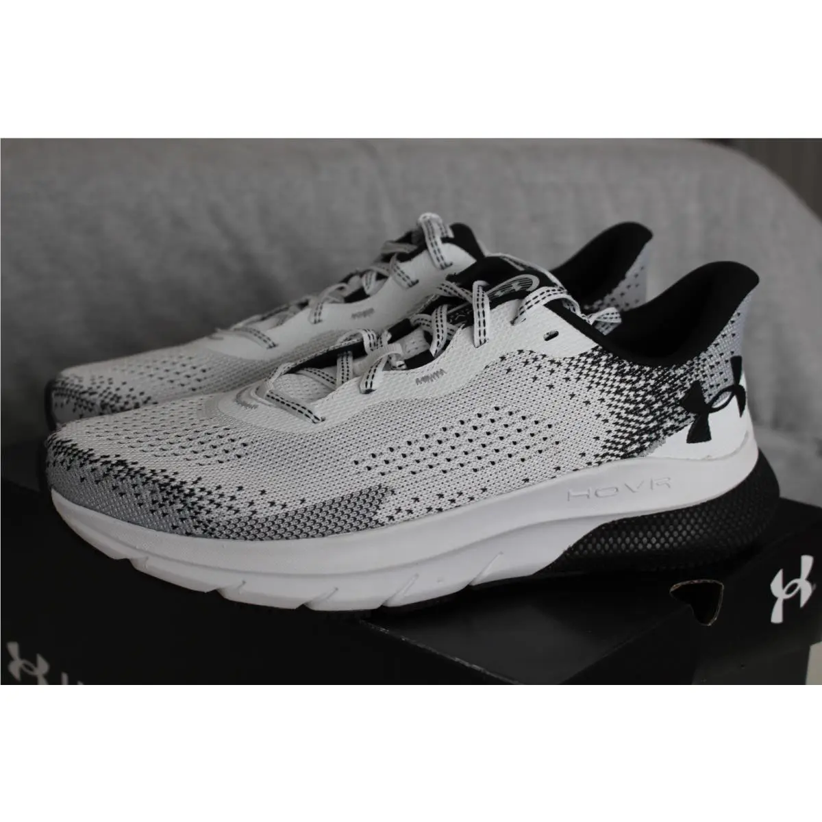 Under Armour Men`s UA Hovr Turbulence 2 Shoes - Size 9