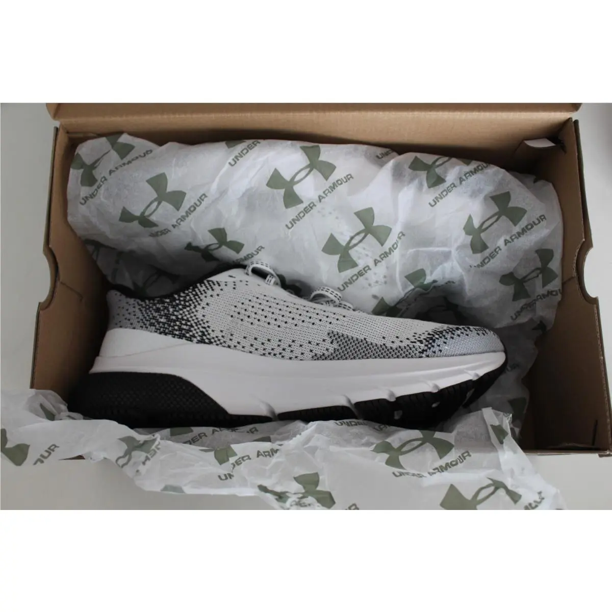 Under Armour shoes - Under Armour HOVR Turbulence - HOVR Turbulence - White 9