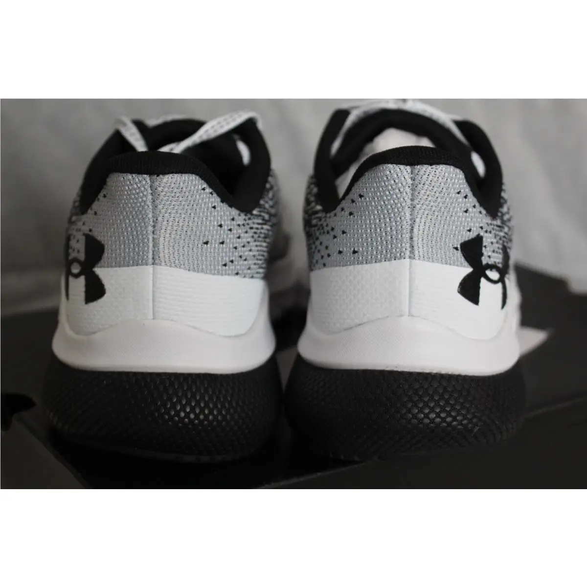 Under Armour shoes - Under Armour HOVR Turbulence - HOVR Turbulence - White 4