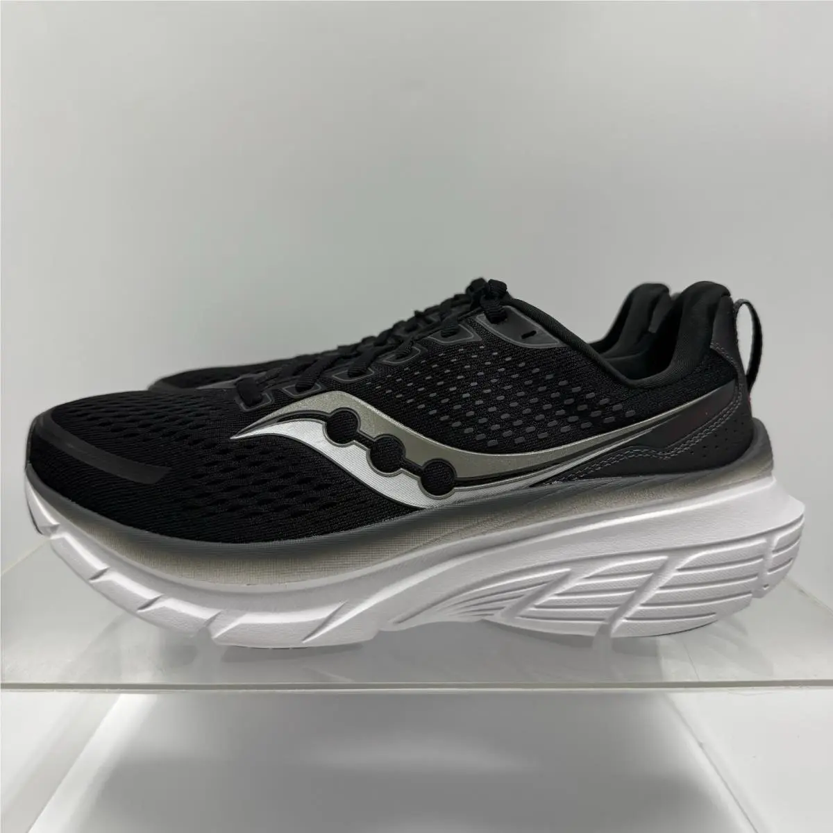 Saucony Guide 17 Black White S20936-100 Running Shoes Men’s Size 9.5