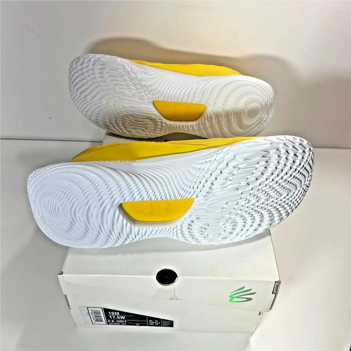 Under Armour shoes - Under Armour Curry Flow 8 - 3023085-701 - Yellow 0