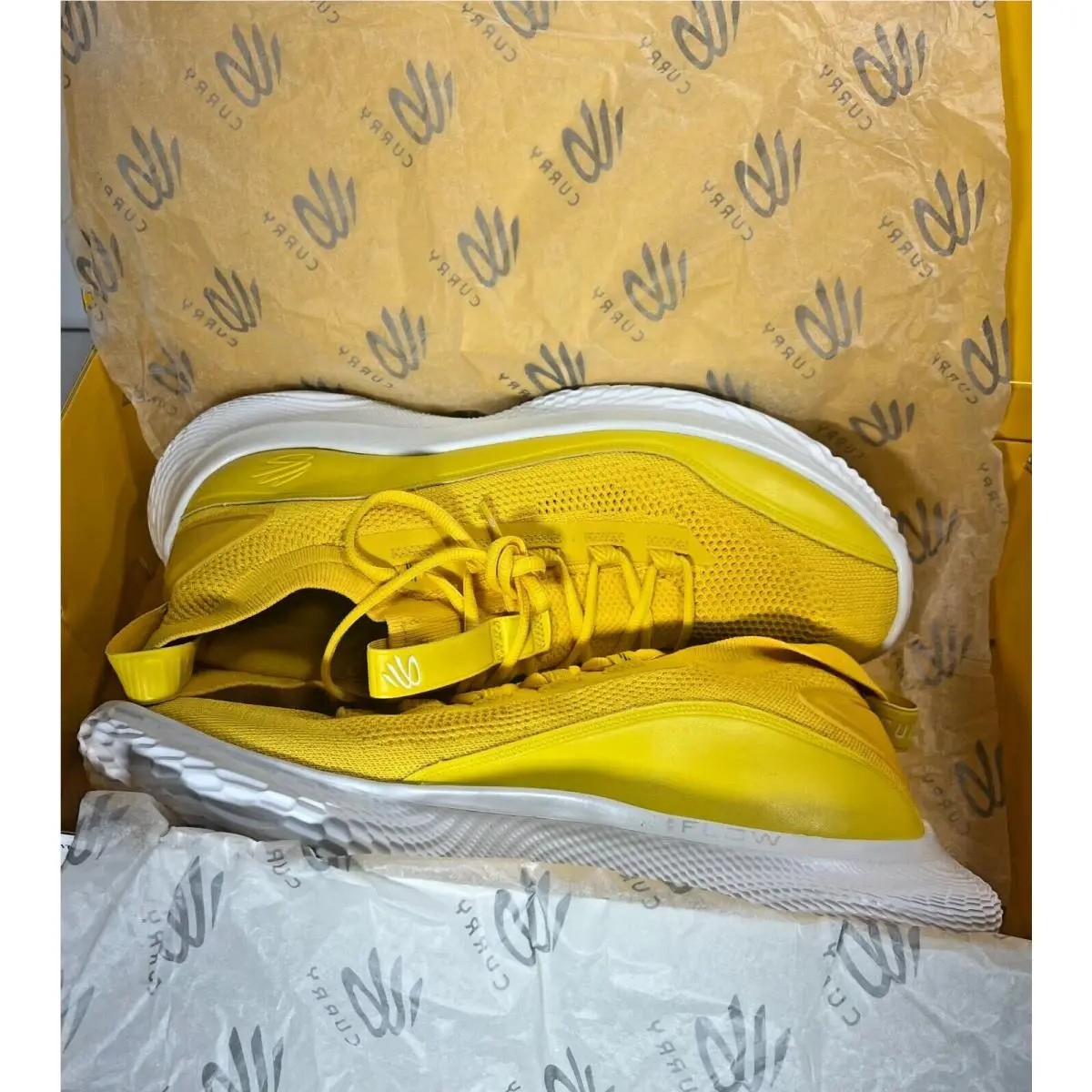 Under Armour shoes - Under Armour Curry Flow 8 - 3023085-701 - Yellow 1