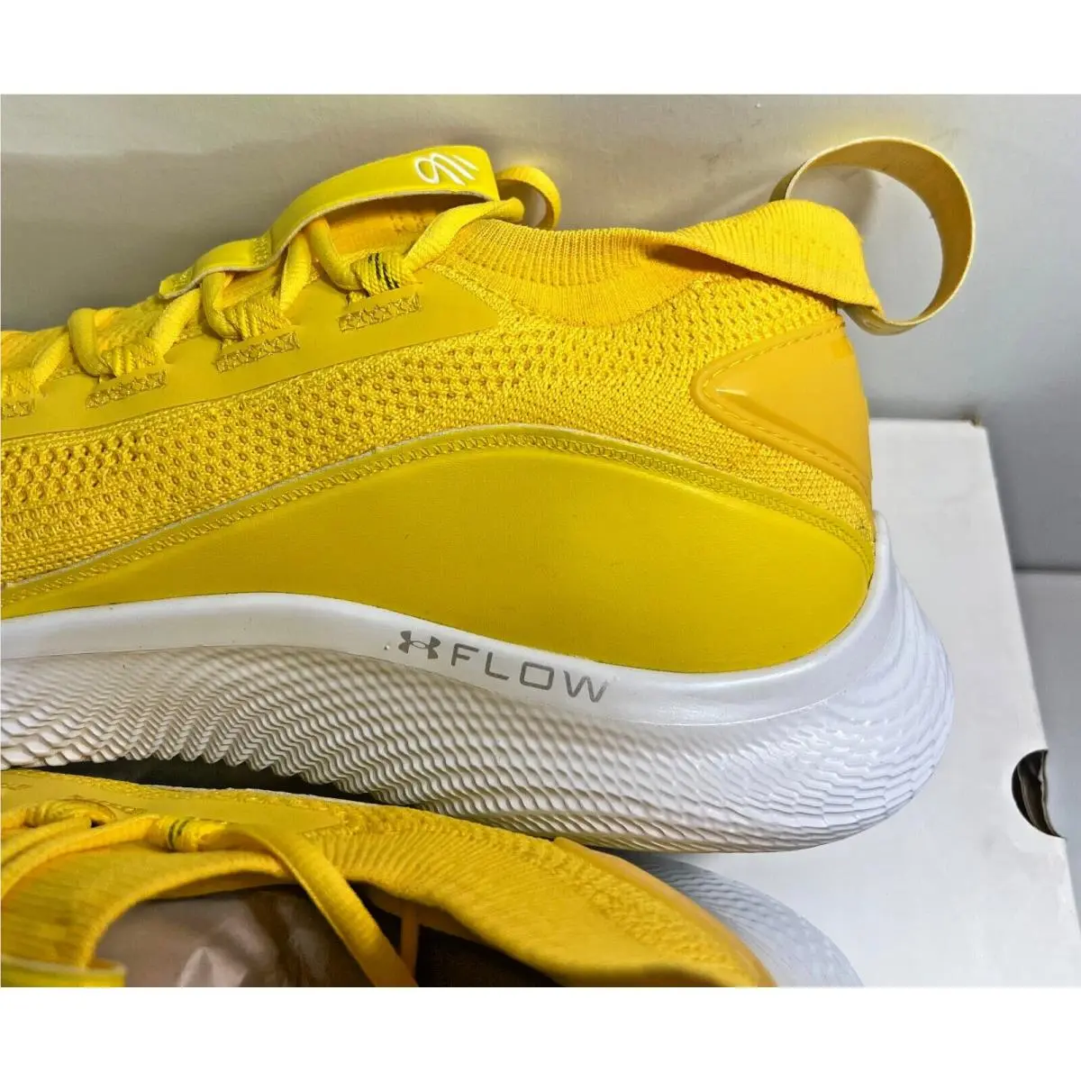 Under Armour shoes - Under Armour Curry Flow 8 - 3023085-701 - Yellow 2