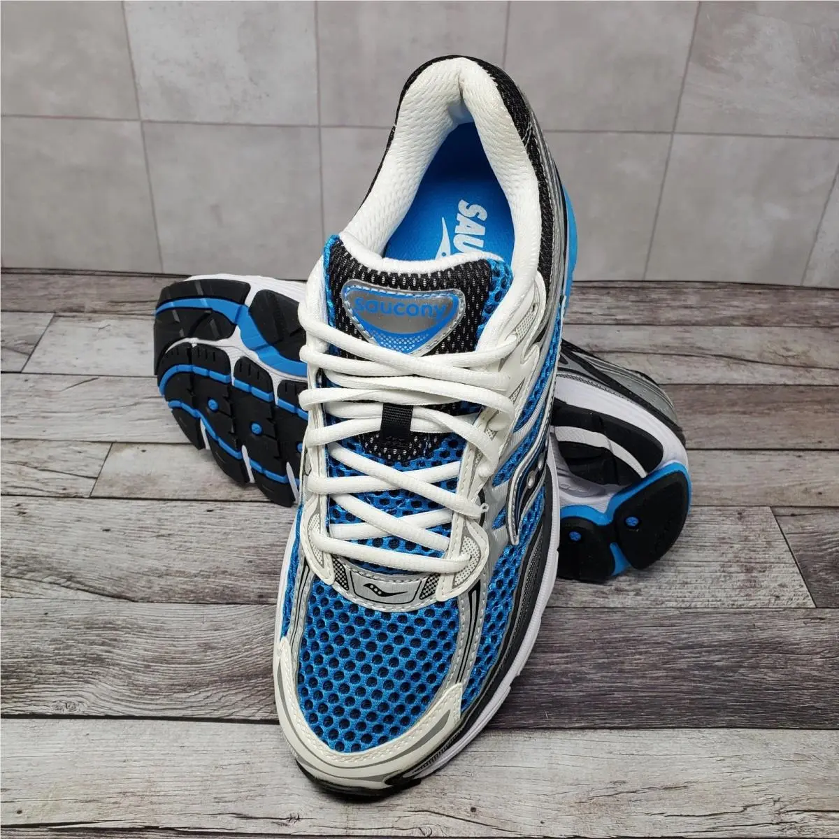Saucony Progrid Omni 9 OG Royal Silver S70739-4 Men`s Size 8.5