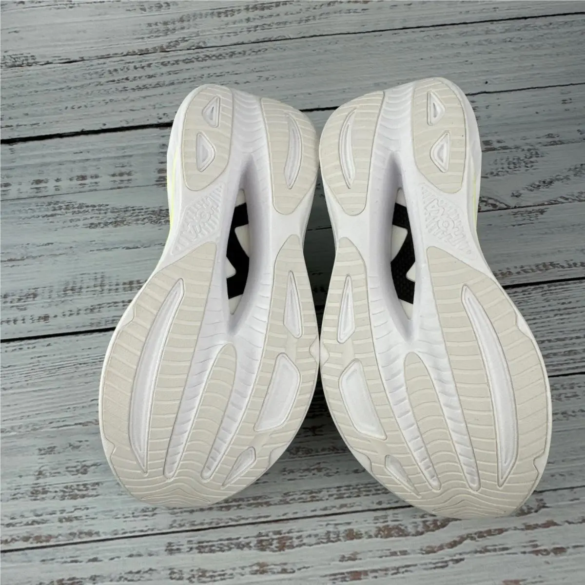 Hoka shoes - Hoka Skyward X 2 - Skyward - White (UPC: 198605520082) 6